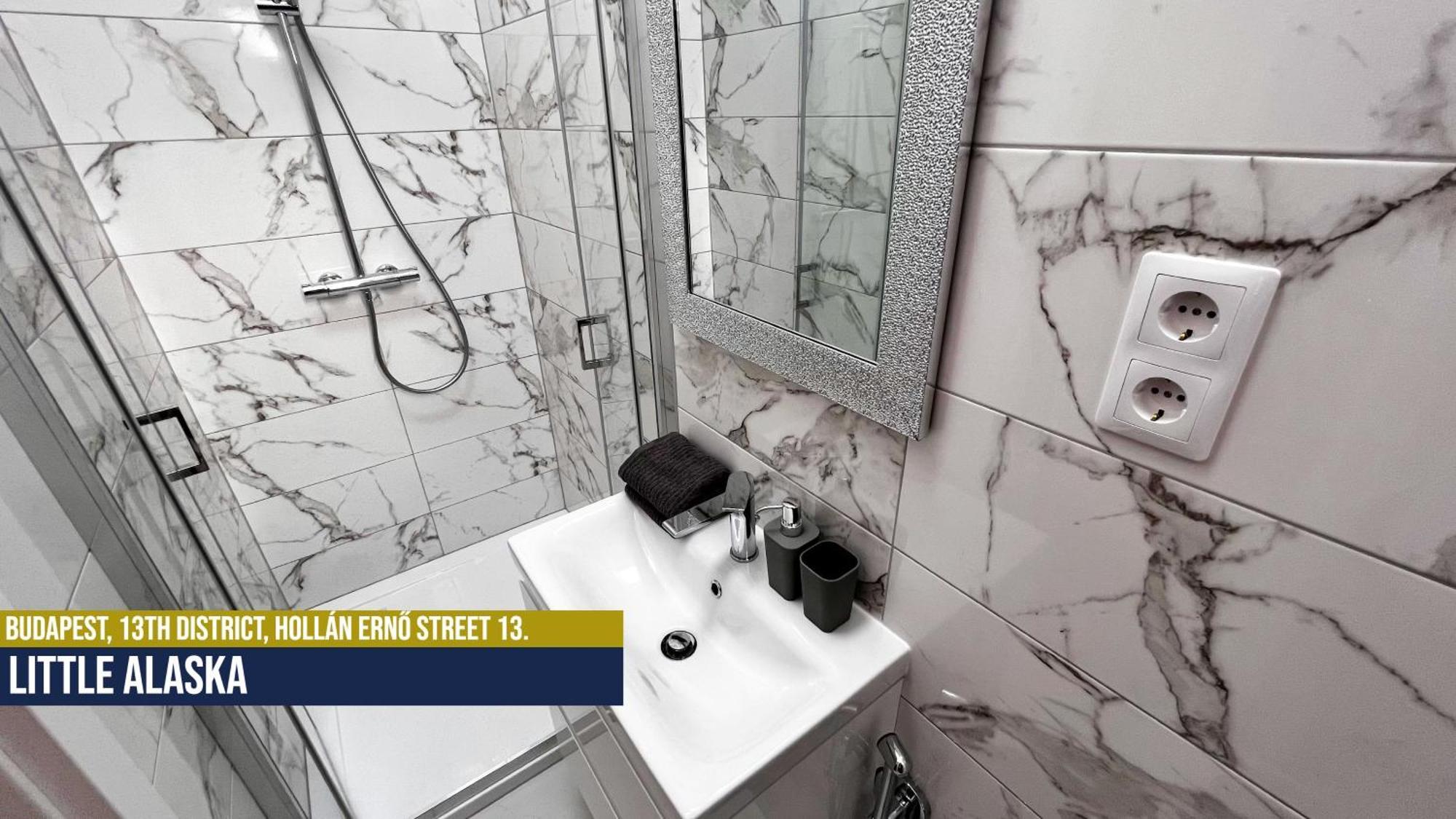Little Americas Alaska Apartment Budapest Luaran gambar
